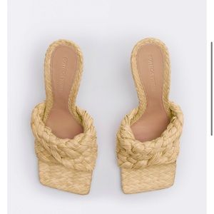 Bottega Veneta Stretch Macademia Heels